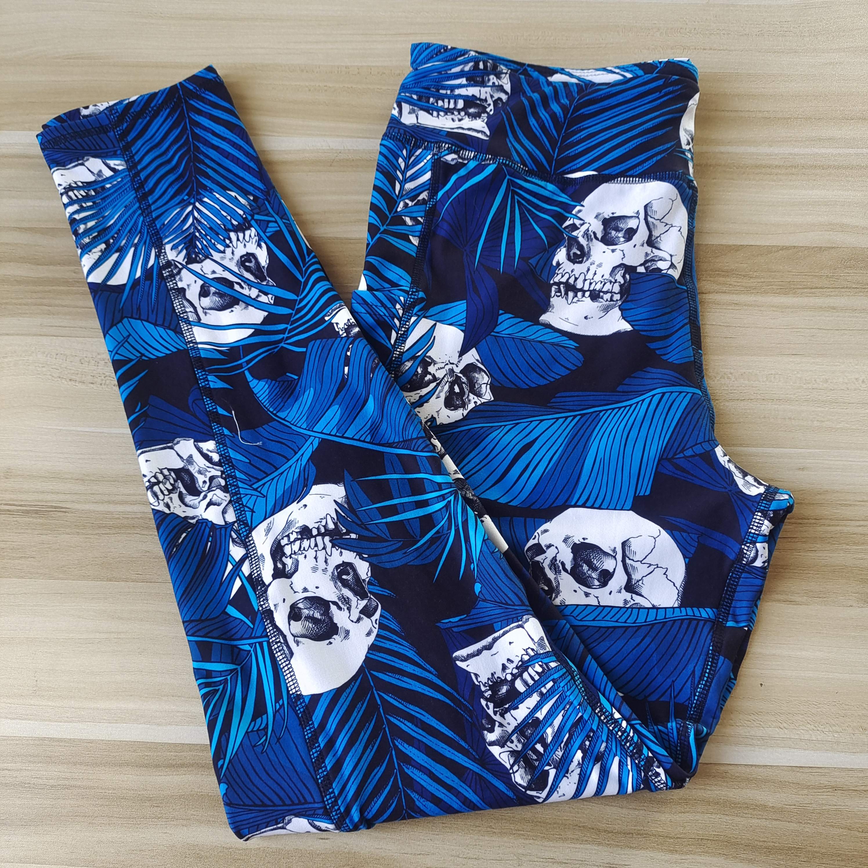 SCULPT Yoga Full Length Leggings- Tropical Skulls - Image 3