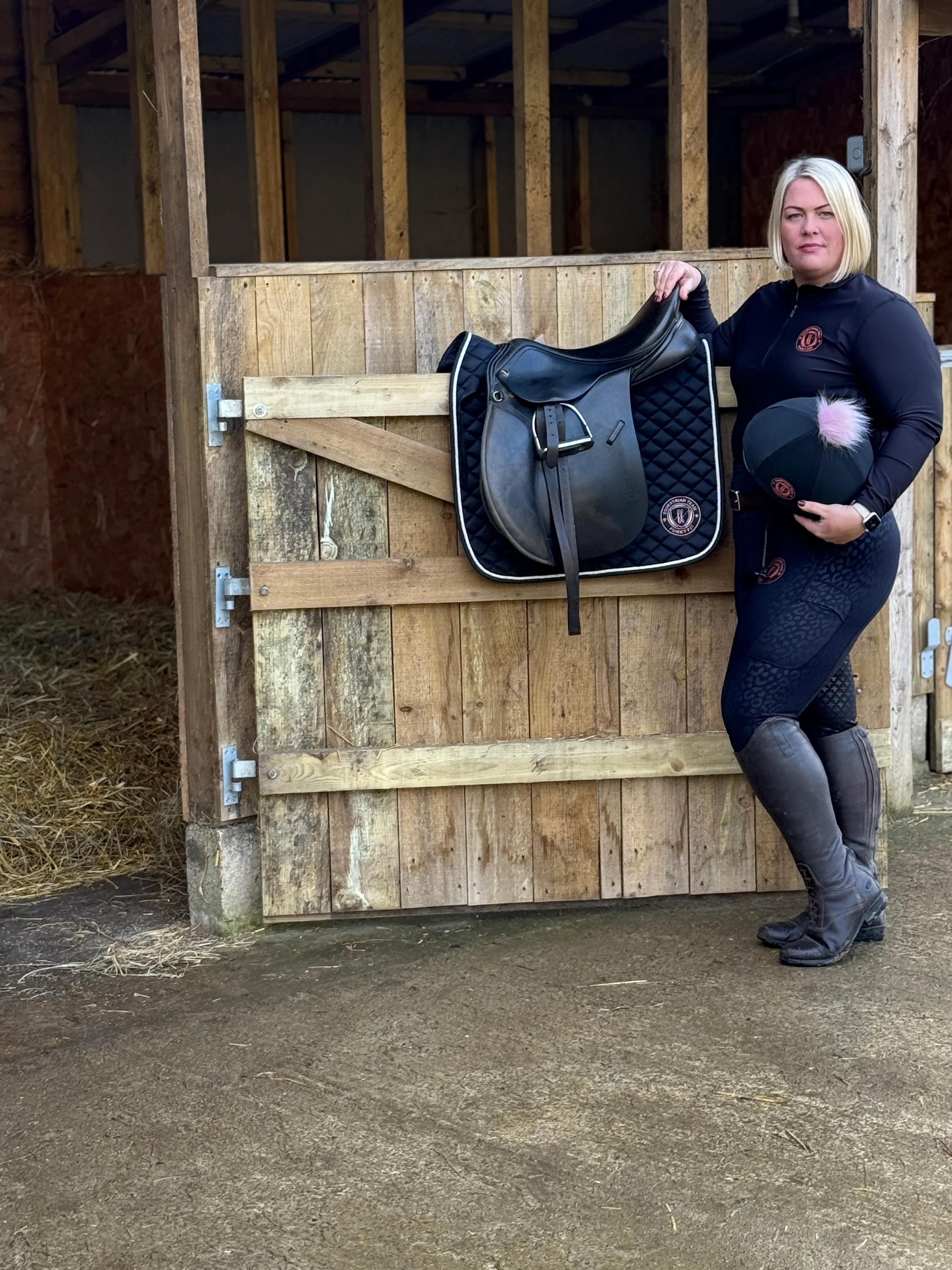 Team Performance Pull On Breech - Black Leopard & Rose - Image 5